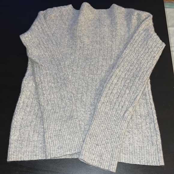 J. Crew cable crew neck light gray cashmere women’s sweater Sz XS - Picture 8 of 8